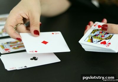 pg电子试玩网斗地主心理素质进阶:用稳定心态决胜真钱棋牌