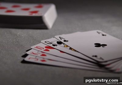 pg电子试玩网带您掌握推牌九：从牌型到平台选择的完整指南